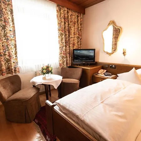 Helga מלון זיפלד אין טירול