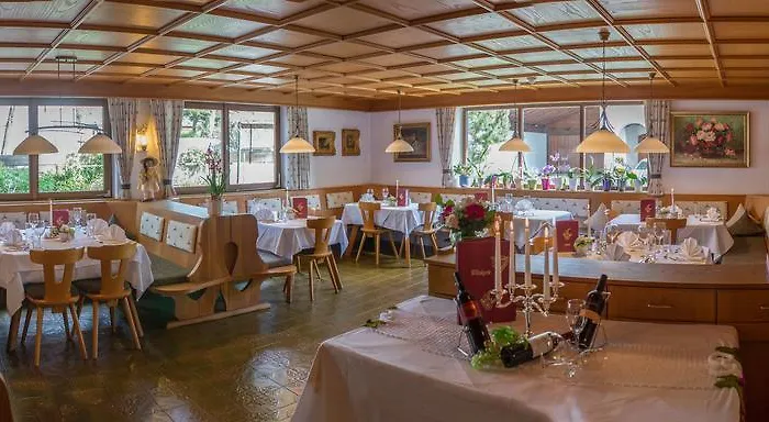 Helga Seefeld in Tirol